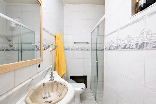 Banheiro de casa à venda com 4 quartos, 900m² em Vila Proost de Souza, Campinas