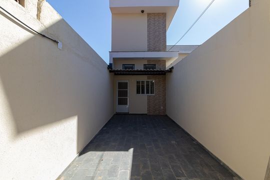 Garagem de casa para alugar com 2 quartos, 100m² em Vila Clara, São Paulo