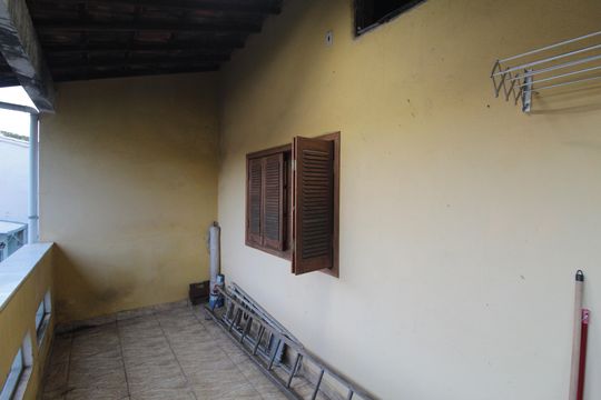 Varanda Traseira de casa à venda com 3 quartos, 180m² em Alípio de Melo, Belo Horizonte