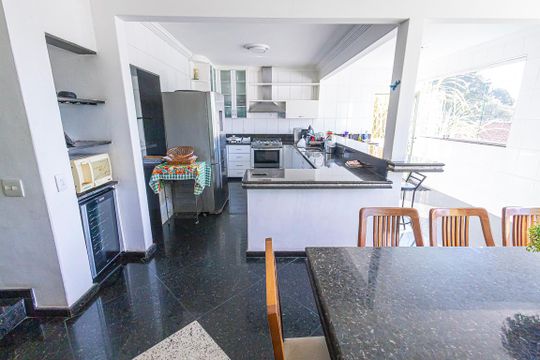 cozinha de casa para alugar com 7 quartos, 700m² em São Luiz, Belo Horizonte
