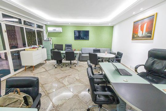 sala de casa para alugar com 7 quartos, 700m² em São Luiz, Belo Horizonte