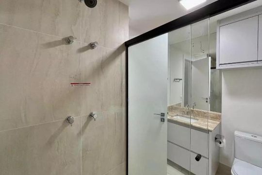 Banheiro de kitnet/studio para alugar com 1 quarto, 25m² em Perdizes, São Paulo