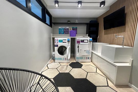 Lavanderia de kitnet/studio para alugar com 1 quarto, 40m² em Agronômica, Florianópolis