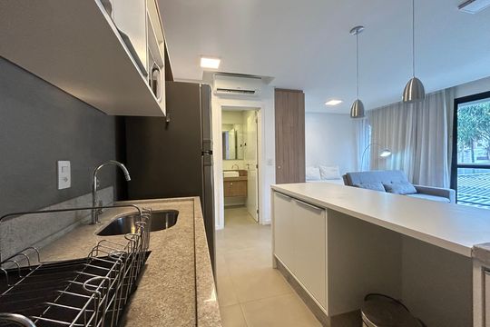 Cozinha de kitnet/studio para alugar com 1 quarto, 40m² em Agronômica, Florianópolis