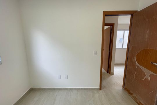 Quarto 2 de apartamento para alugar com 2 quartos, 42m² em Jardim Arpoador, São Paulo