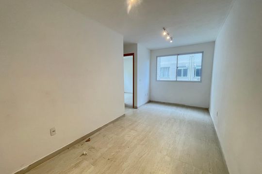 Apartamento para alugar com 2 quartos, 42m² em Jardim Arpoador, São Paulo