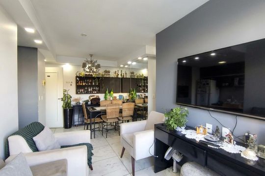 Sala de apartamento para alugar com 3 quartos, 67m² em Passo d’Areia, Porto Alegre