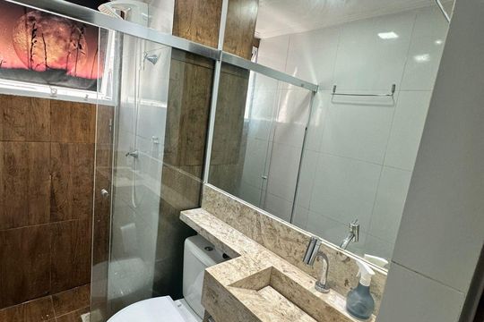 Banheiro social de apartamento para alugar com 2 quartos, 39m² em Nova Brasília, Salvador