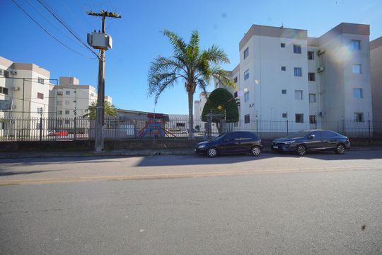 Fachada de apartamento para alugar com 2 quartos, 50m² em Serraria, São José
