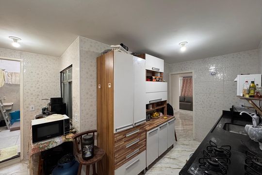 Cozinha e Área de Serviço de casa à venda com 2 quartos, 29m² em Recreio dos Bandeirantes, Rio de Janeiro