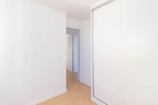 Quarto 1 de apartamento para alugar com 2 quartos, 40m² em Nossa Senhora do O, São Paulo