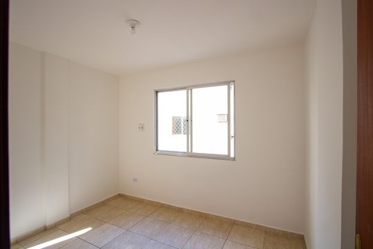 Quarto 2 de apartamento para alugar com 2 quartos, 68m² em Mutondo, São Gonçalo