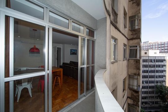 VARANDA de apartamento para alugar com 2 quartos, 60m² em Centro, Belo Horizonte