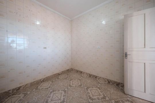 Cozinha e Área de Serviço de apartamento para alugar com 2 quartos, 75m² em Vila Talarico, São Paulo