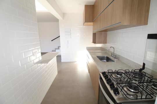 Cozinha de apartamento para alugar com 1 quarto, 78m² em Parque Residencial Aquarius, São José dos Campos