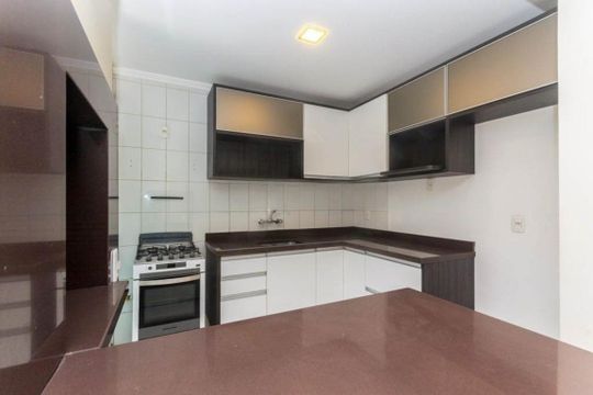 Cozinha de apartamento para alugar com 2 quartos, 88m² em São João, Porto Alegre