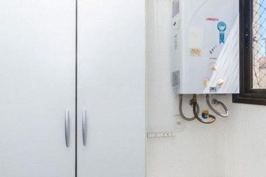 Área de serviço de apartamento para alugar com 2 quartos, 88m² em São João, Porto Alegre