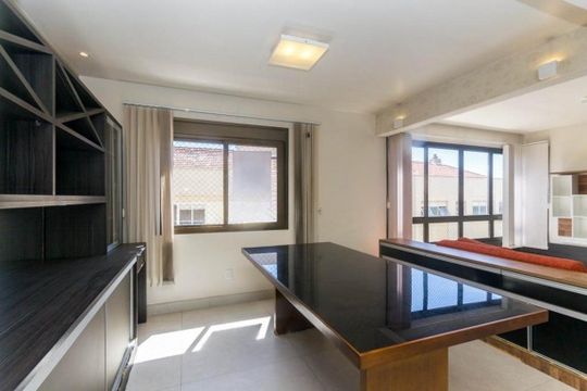 Sala de apartamento para alugar com 2 quartos, 88m² em São João, Porto Alegre