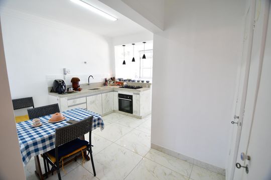 Cozinha de apartamento à venda com 3 quartos, 156m² em Vila Itapura, Campinas