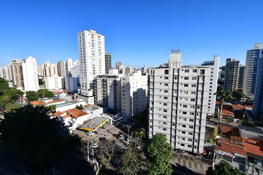 Sala - Vista de apartamento à venda com 3 quartos, 156m² em Vila Itapura, Campinas