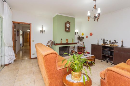 Casa à venda com 4 quartos, 790m² em Jardim Santa Helena, São Paulo