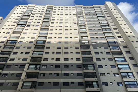 Fachada do bloco de apartamento para alugar com 2 quartos, 78m² em Continental, Osasco