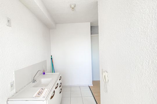 Cozinha  de apartamento à venda com 2 quartos, 43m² em Jardim Belem, São Paulo