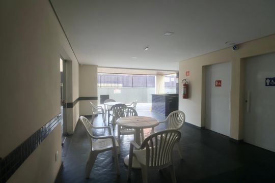 Área comum de apartamento para alugar com 2 quartos, 65m² em Jardim Las Palmas, Guarujá