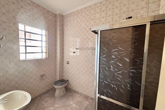 Banheiro de apartamento para alugar com 2 quartos, 70m² em Vila Talarico, São Paulo
