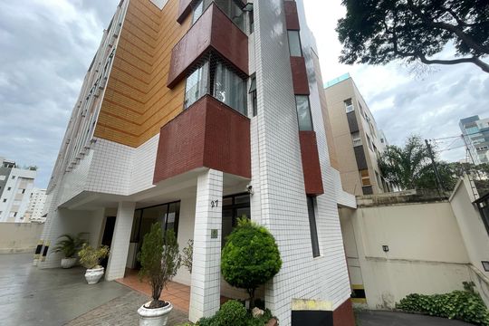Fachada do bloco de apartamento à venda com 3 quartos, 97m² em Buritis, Belo Horizonte