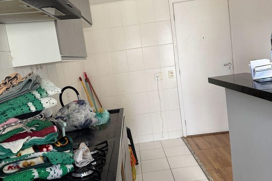 Cozinha de apartamento à venda com 1 quarto, 27m² em Conceicao, Osasco