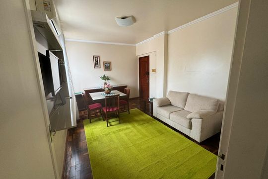 Apartamento para alugar com 2 quartos, 75m² em Centro, Pelotas