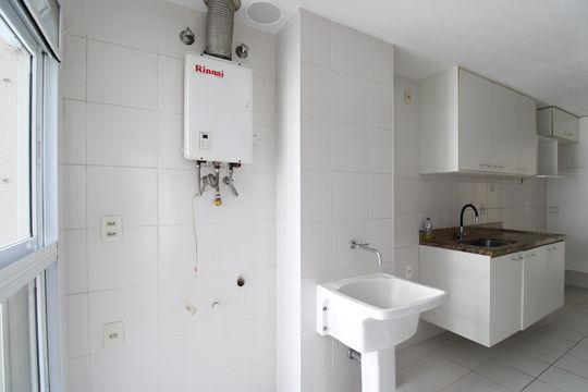 Área de serviço de apartamento à venda com 3 quartos, 110m² em Barra Olímpica, Rio de Janeiro