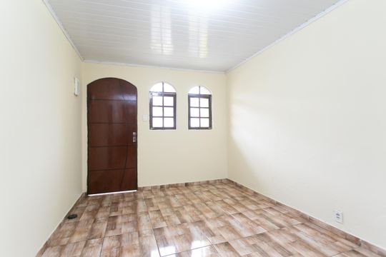 Sala  de casa para alugar com 2 quartos, 65m² em Jardim Norma, São Paulo