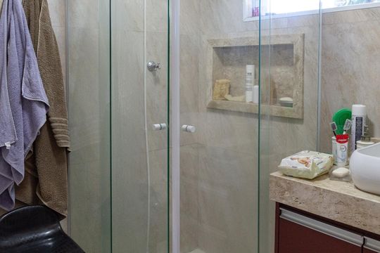 Banheiro 2 de apartamento à venda com 3 quartos, 134m² em Jardim Barbosa, Guarulhos