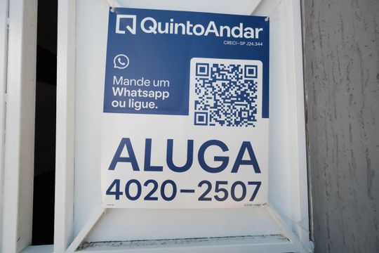 Placa de casa de condomínio para alugar com 2 quartos, 75m² em Vila Marieta, São Paulo