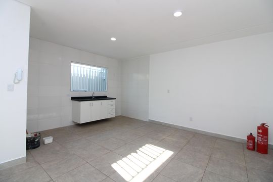 Sala de casa de condomínio para alugar com 2 quartos, 50m² em Vila Marieta, São Paulo