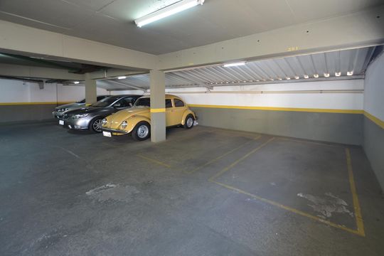 Garagem de apartamento à venda com 3 quartos, 130m² em Esplanada, Belo Horizonte