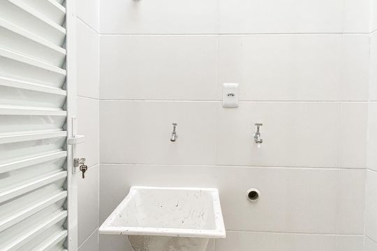 Área de Serviço de casa de condomínio para alugar com 2 quartos, 60m² em Vila Marieta, São Paulo