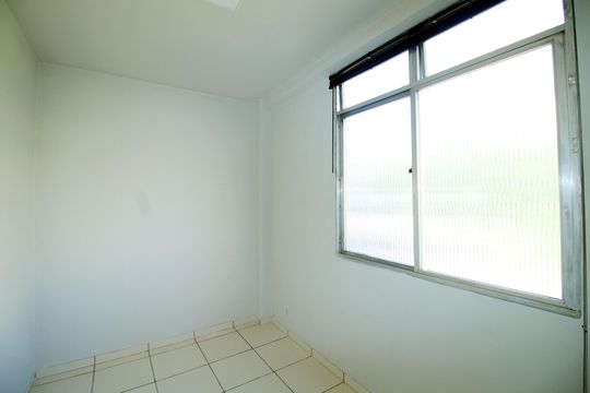Quarto 2 de apartamento para alugar com 2 quartos, 50m² em Irajá, Rio de Janeiro