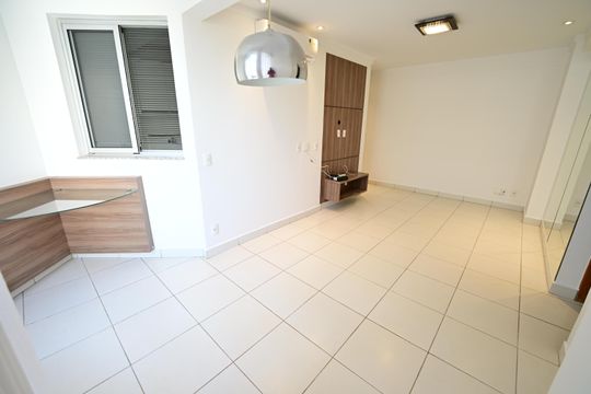 Apartamento para alugar com 2 quartos, 68m² em Setor Bueno, Goiânia