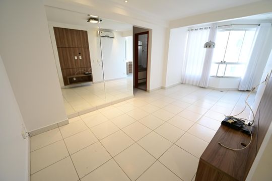 Apartamento para alugar com 2 quartos, 68m² em Setor Bueno, Goiânia