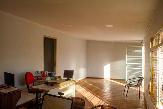 Casa à venda com 7 quartos, 400m² em Setor Leste Universitário, Goiânia
