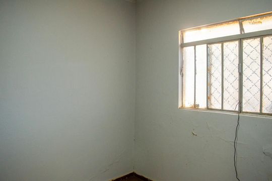 Casa à venda com 7 quartos, 400m² em Setor Leste Universitário, Goiânia