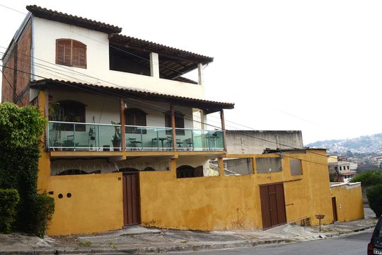 Fachada de casa para alugar com 3 quartos, 355m² em Ouro Minas, Belo Horizonte