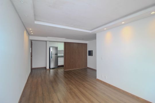 Sala de apartamento para alugar com 3 quartos, 83m² em Tristeza, Porto Alegre