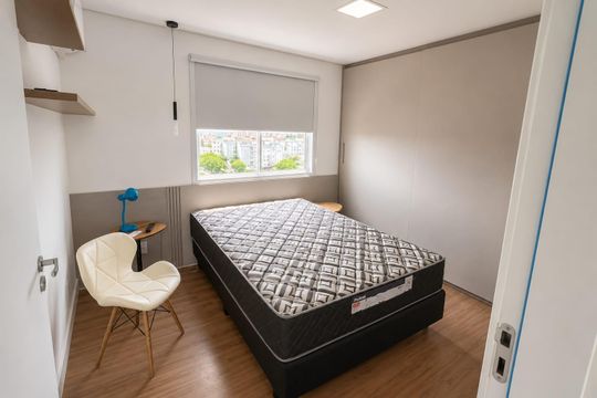 Quarto de apartamento para alugar com 2 quartos, 75m² em Balsa, Pelotas
