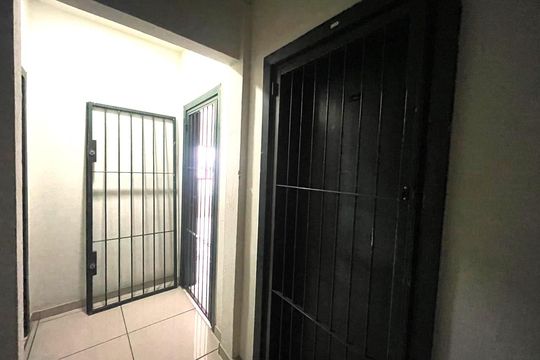 Banheiro de kitnet/studio para alugar com 1 quarto, 35m² em Centro, Sapucaia do Sul