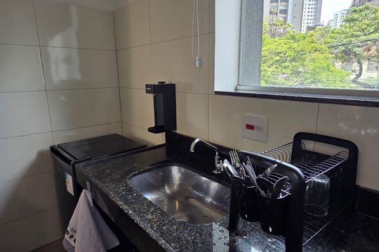 Cozinha de casa de condomínio para alugar com 1 quarto, 30m² em Barro Preto, Belo Horizonte