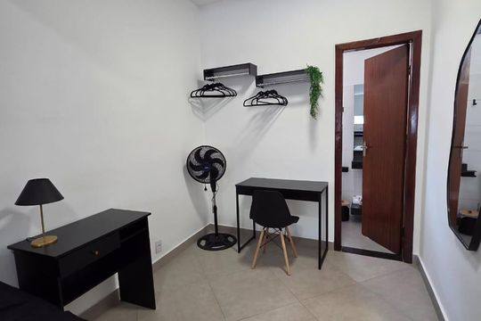 Casa de Condomínio para alugar com 1 quarto, 30m² em Barro Preto, Belo Horizonte